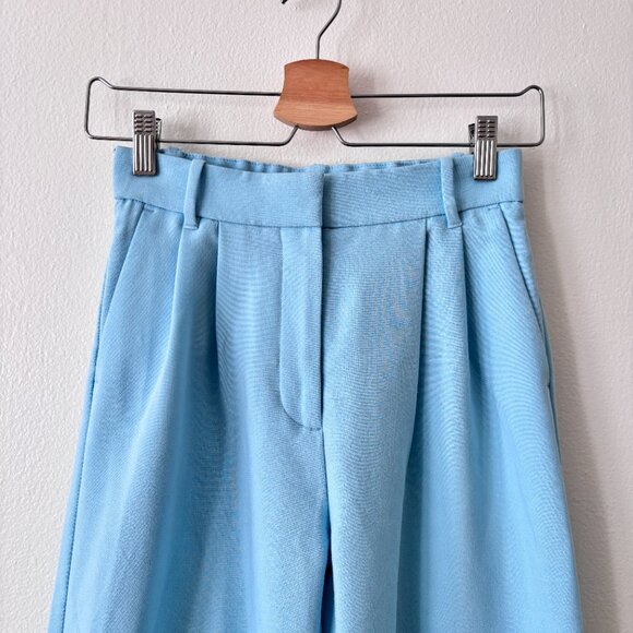 Abercrombie & Fitch Sloane Pleated Tailored Pants in Light Blue - Picture 3 of 7